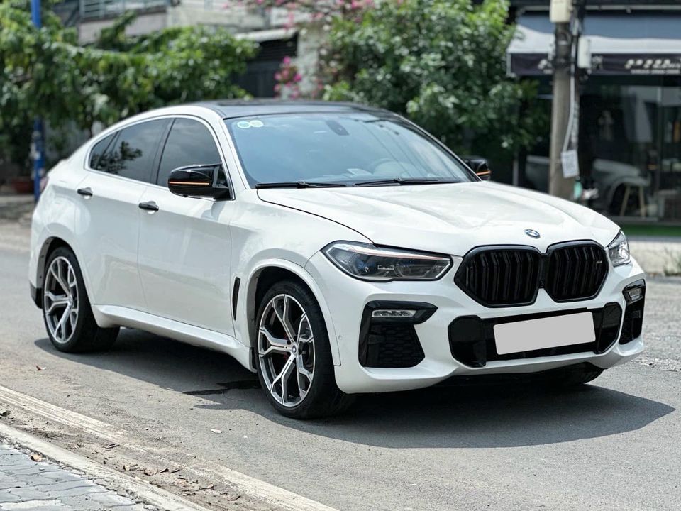 BMW 15: Giải Mã Toàn Diện Về Dòng Xe Huyền Thoại Và Những Điều Bạn Cần Biết 2 bmw 15 - Hình 4