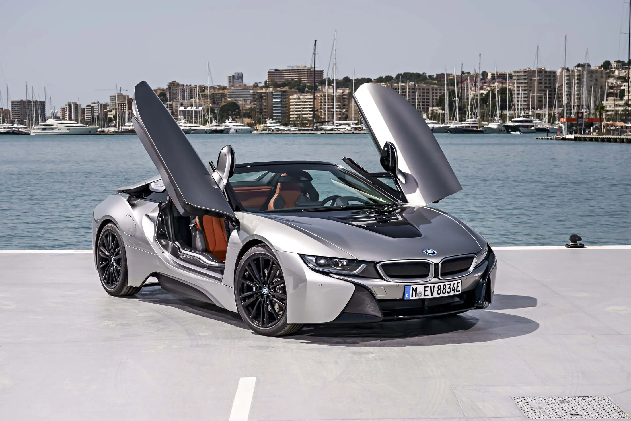 BMW 18: Huyền Thoại Xe Hơi Hạng Sang Và Những Điều Chưa Từng Được Tiết Lộ 4 bmw 18 - Hình 2
