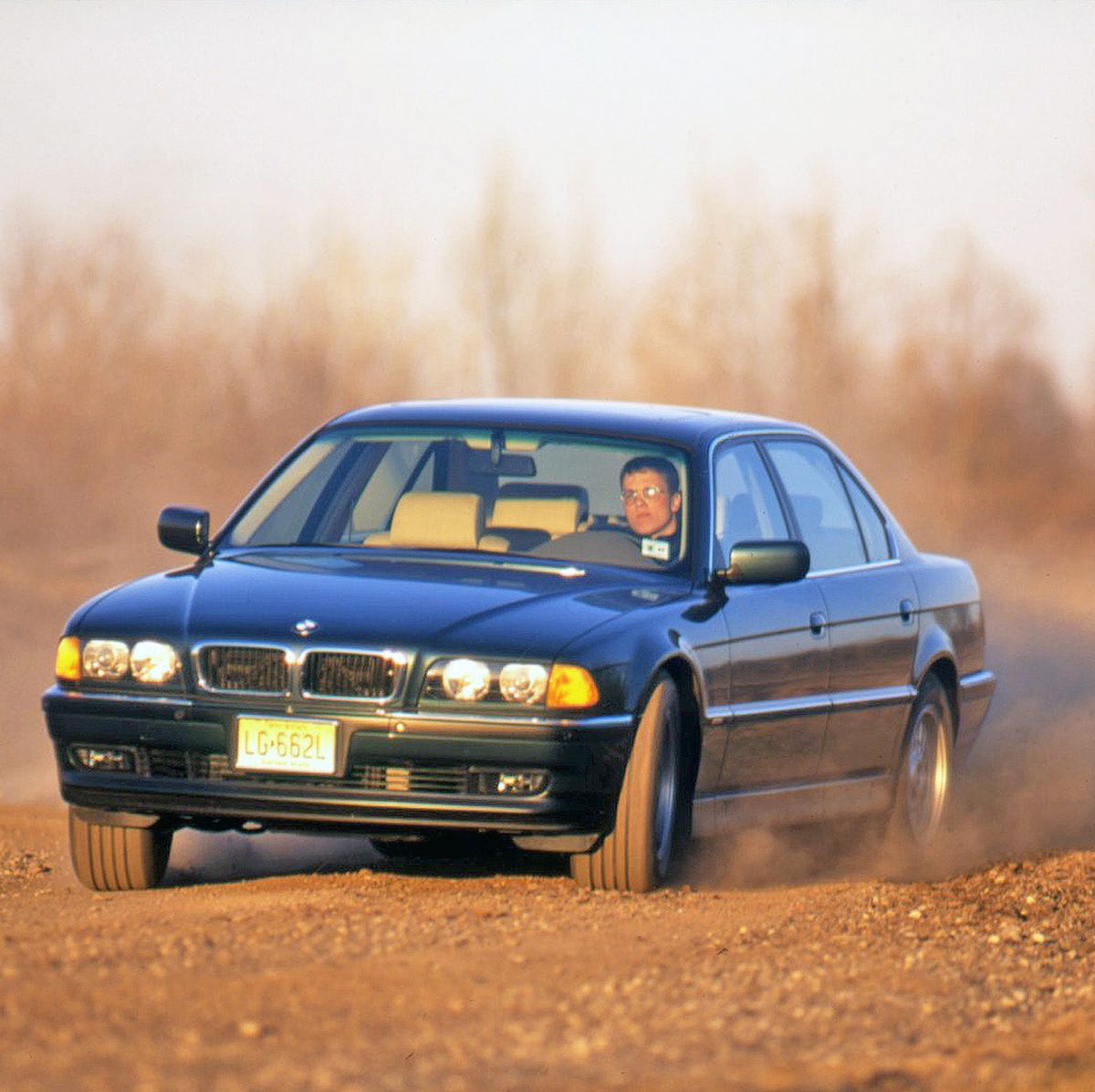 BMW 1996: Huyền Thoại Xe Hơi Đức Và Những Dòng Xe Định Nghĩa Một Thập Kỷ 4 bmw 1996 - Hình 2