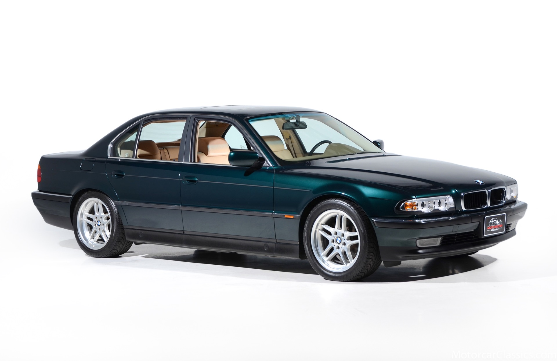 BMW 1998: Huyền Thoại Xe Hơi Đức Và Những Dấu Ấn Không Thể Phai Mờ 1 bmw 1998 - Hình 5