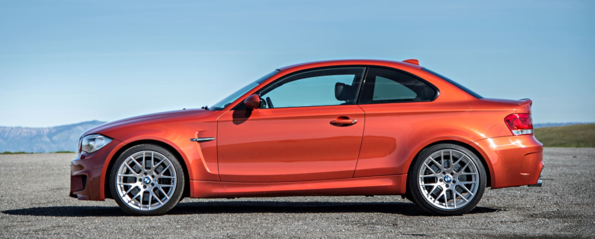 bmw 1m - Hình 1