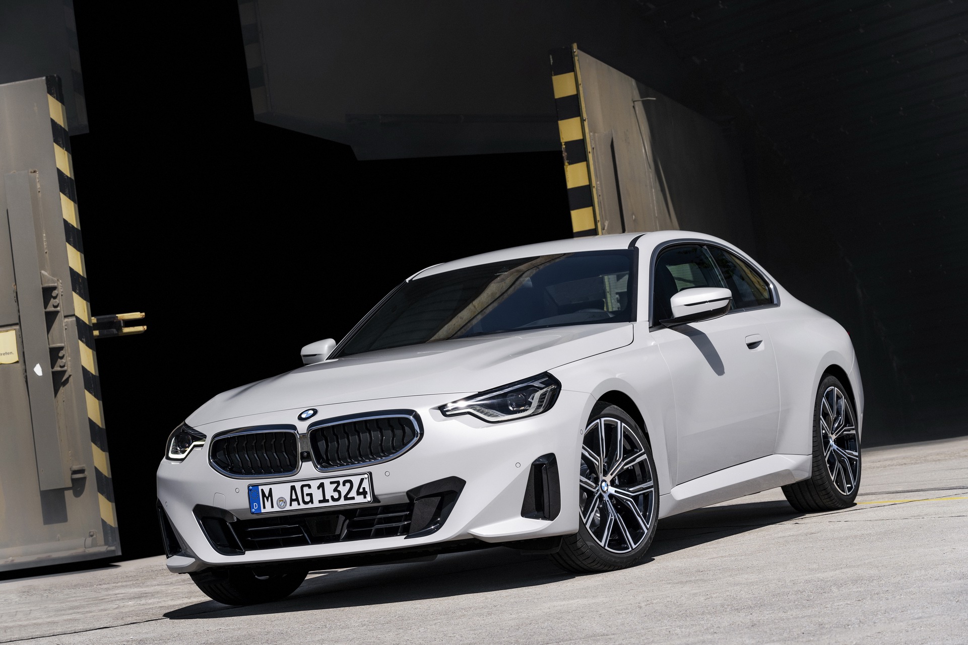 bmw 2.0 - Hình 4