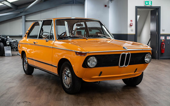 BMW 2000: Huyền Thoại Xe Hơi Đức Từ Thập Niên 1960 Và Giá Trị Sưu Tầm Hiện Nay 4 bmw 2000 - Hình 2