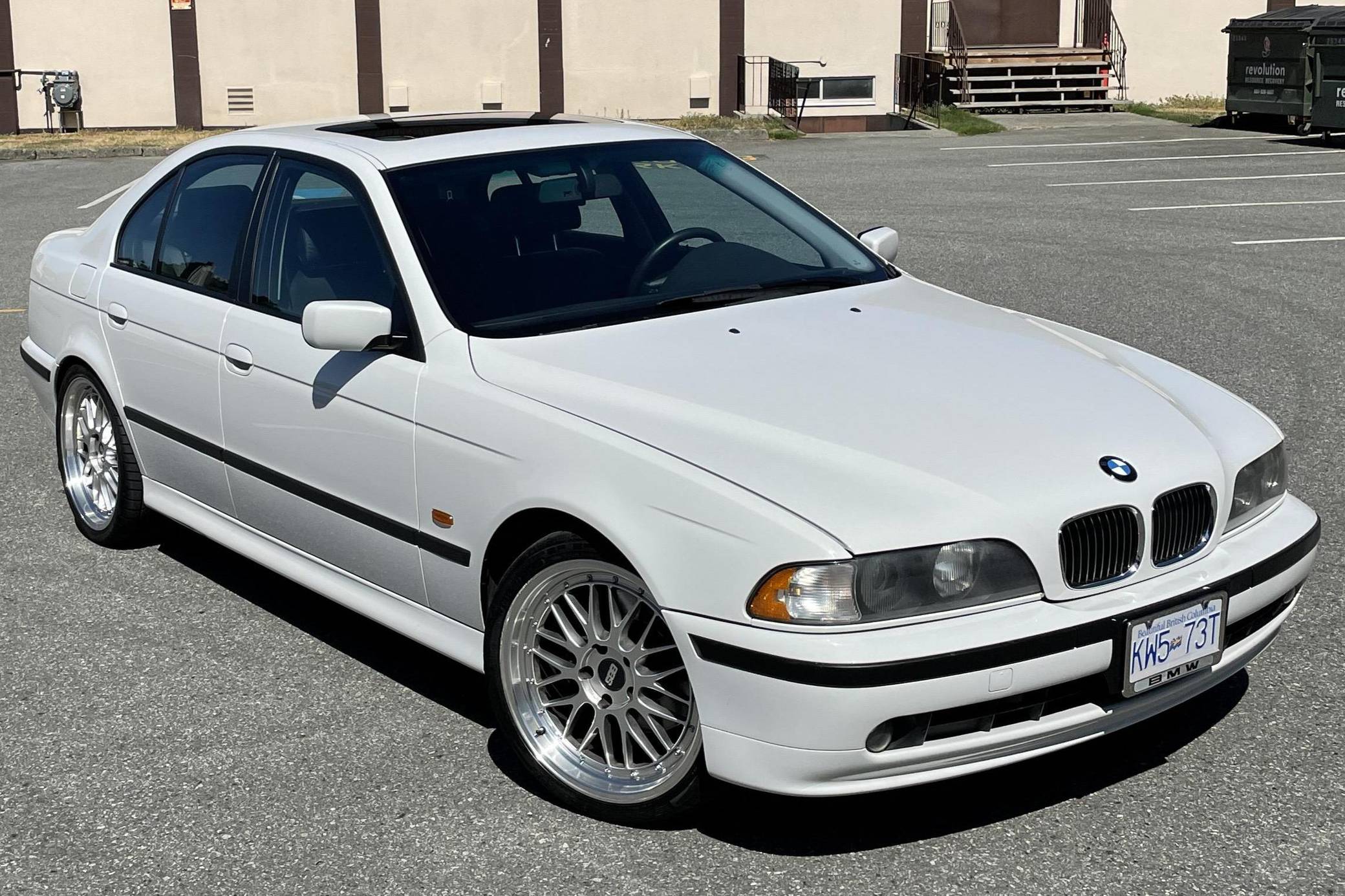 BMW 2000: Huyền Thoại Xe Hơi Đức Từ Thập Niên 1960 Và Giá Trị Sưu Tầm Hiện Nay 3 bmw 2000 - Hình 3