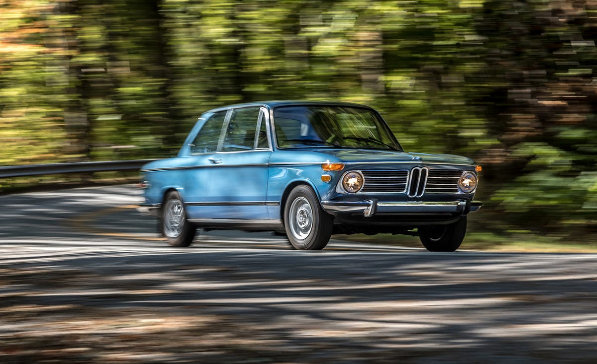 BMW 2002 – Huyền Thoại Định Hình Dòng Xe Thể Thao Hạng Sang 2 bmw 2002 - Hình 3