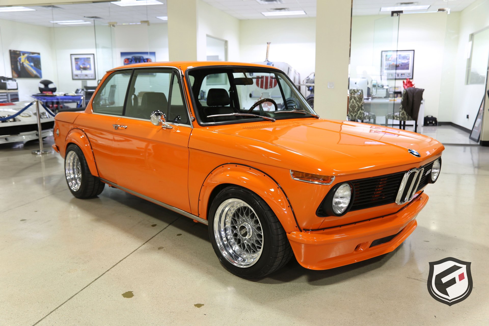 BMW 2002 – Huyền Thoại Định Hình Dòng Xe Thể Thao Hạng Sang 1 bmw 2002 - Hình 4