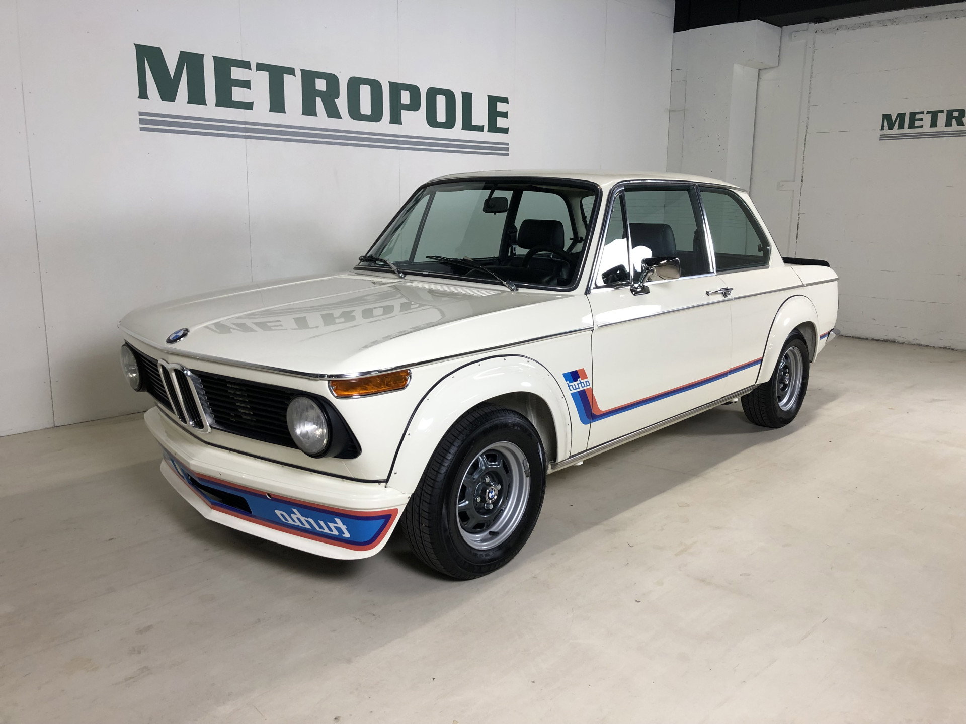 bmw 2002 turbo for sale - Hình 2