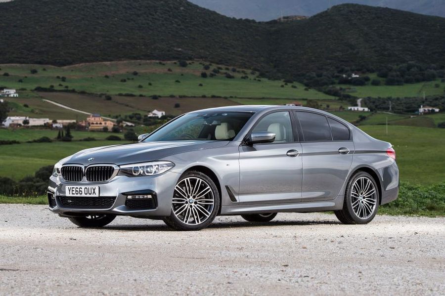 BMW 2019 5 Series: Đẳng Cấp Sedan Hạng Sang Trung Tâm Hoàn Hảo 3 bmw 2019 5 series - Hình 3