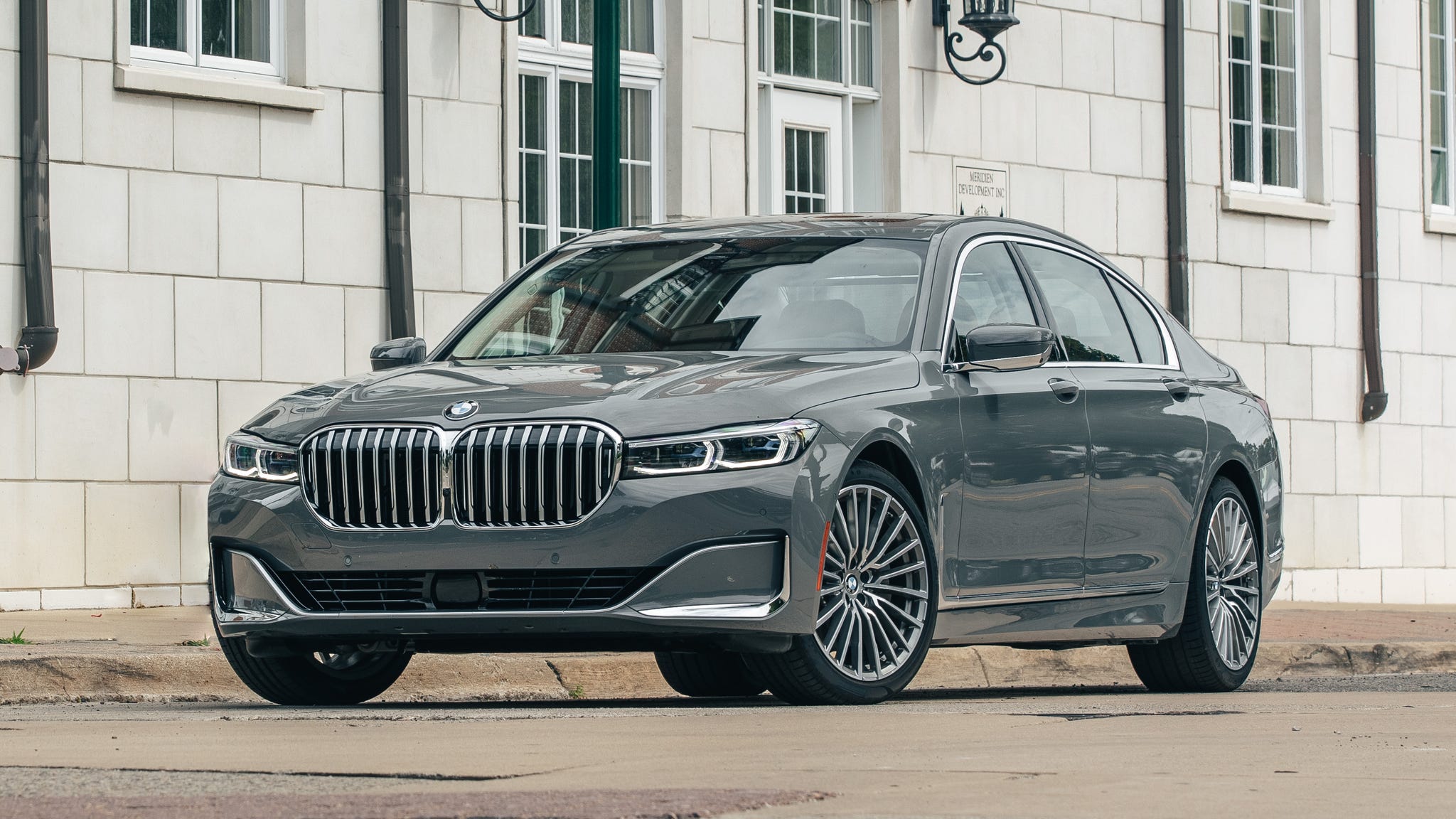 BMW 2020 7 Series: Đỉnh Cao Xa Xỉ và Công Nghệ Trên Từng Centimet 1 bmw 2020 7 series - Hình 5