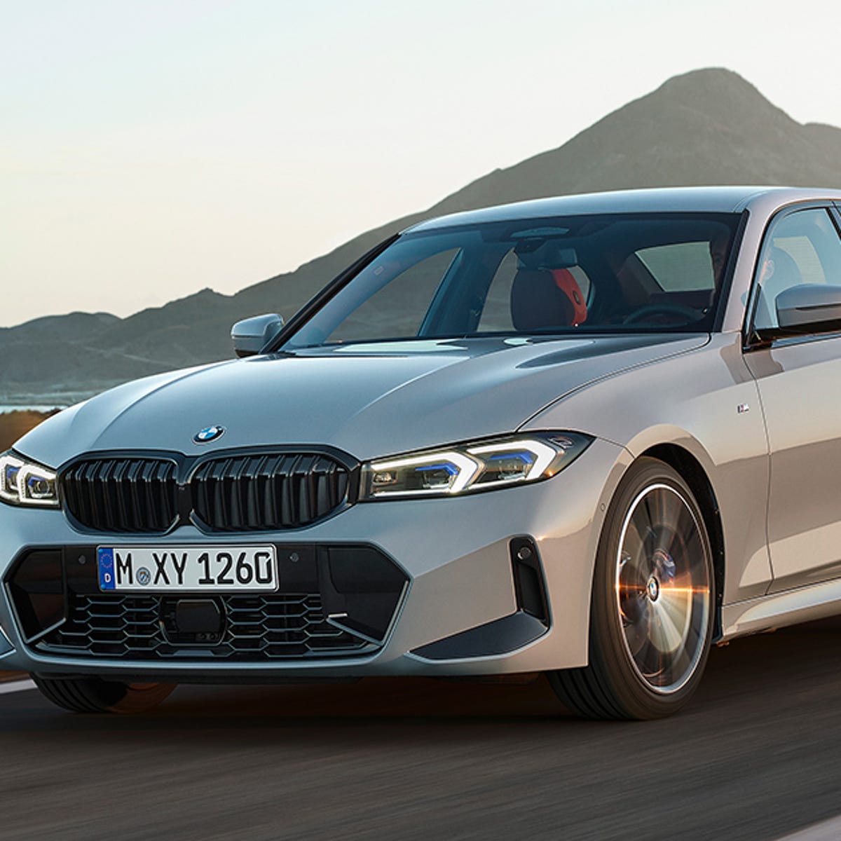 BMW 2023: Bước Ngoặt Điện Hóa Và Những Mẫu Xe Đỉnh Cao Trong Năm 3 bmw 2023 - Hình 2