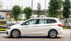 bmw 218i 7 chỗ