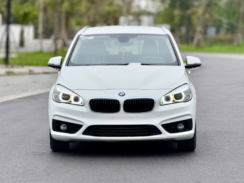 BMW 218i Active Tourer: Đánh Giá Chi Tiết Từ A-Z Cho Người Mua Xe Gia Đình 2 bmw 218i active tourer - Hình 3