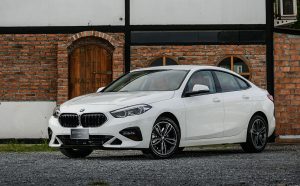 bmw 220i giá bao nhiêu