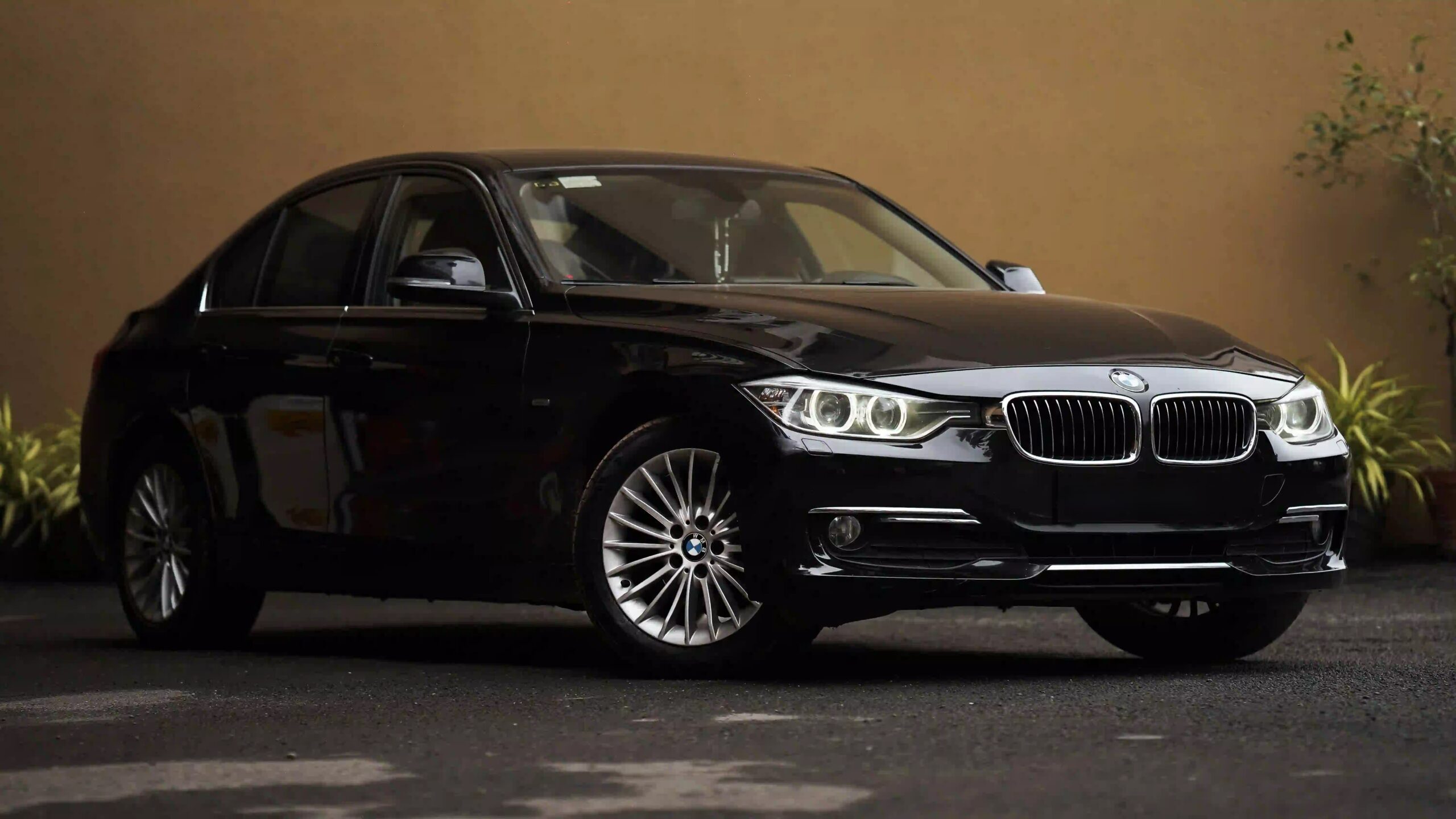 bmw 3 series f30 - Hình 2