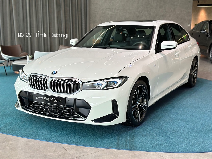 BMW 3 Series Giá: Lộ Diện Bảng Giá Chi Tiết & Lời Khuyên Mua Xe 2025 3 bmw 3 series giá - Hình 3