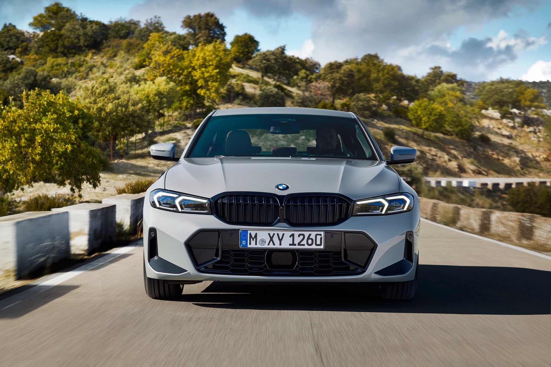 bmw 3 series giá lăn bánh - Hình 5
