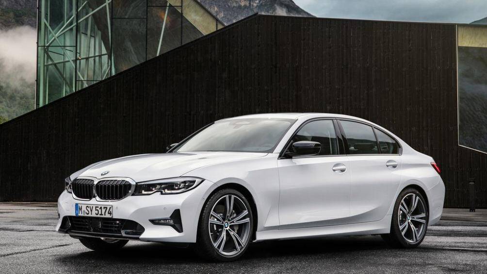 BMW 3 Tỷ: Lựa Chọn Xe Nào Đáng Mua Nhất Trong Phân Khúc Hạng Sang Cũ? 3 bmw 3 tỷ - Hình 3