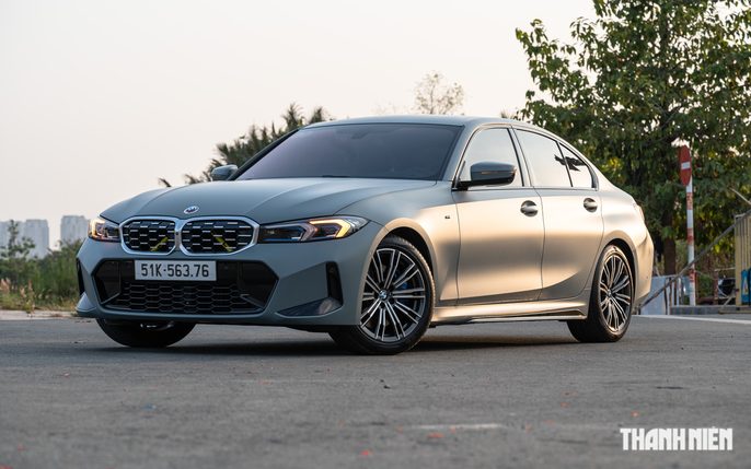 BMW 300i: Giải Mã Toàn Diện Về Dòng Xe Huyền Thoại Và Những Điều Cần Biết 4 bmw 300i - Hình 2