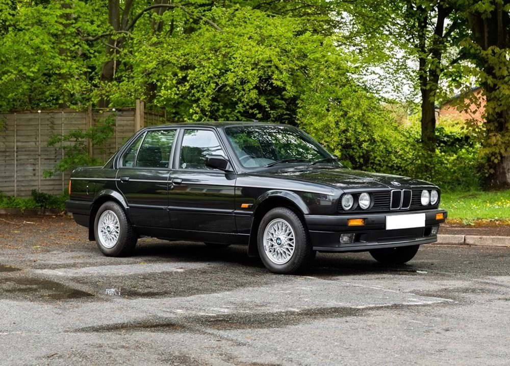 BMW 316: Đánh Giá Chi Tiết Dòng Xe Huyền Thoại Của Thương Hiệu Xứ Bavaria 3 bmw 316 - Hình 2