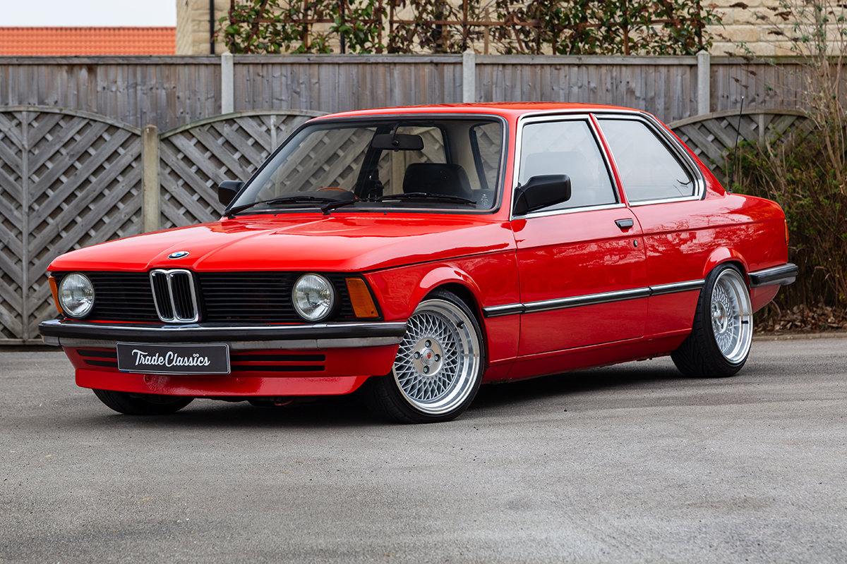 BMW 316: Đánh Giá Chi Tiết Dòng Xe Huyền Thoại Của Thương Hiệu Xứ Bavaria 2 bmw 316 - Hình 3