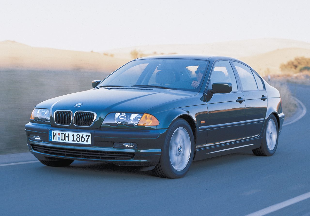 BMW 316: Đánh Giá Chi Tiết Dòng Xe Huyền Thoại Của Thương Hiệu Xứ Bavaria 4 bmw 316 - Hình 1