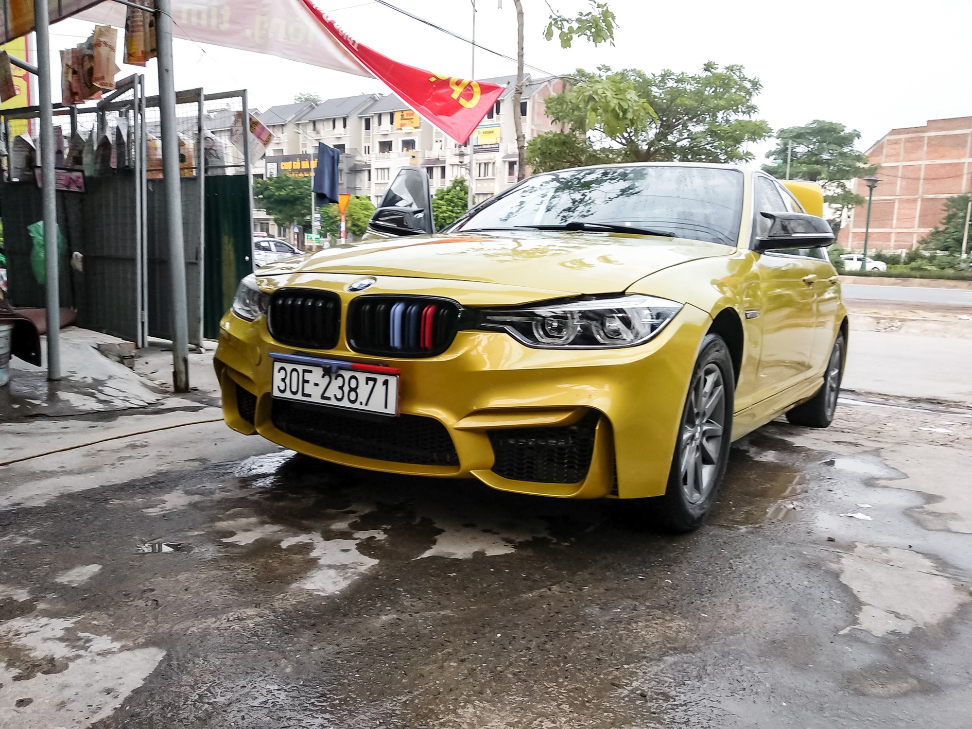 bmw 318i giá bao nhiêu - Hình 2