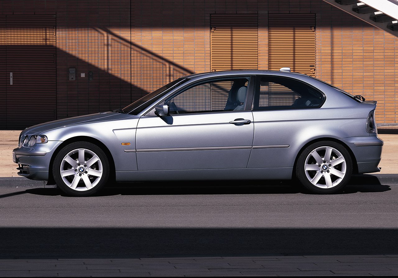 bmw 318ti - Hình 5