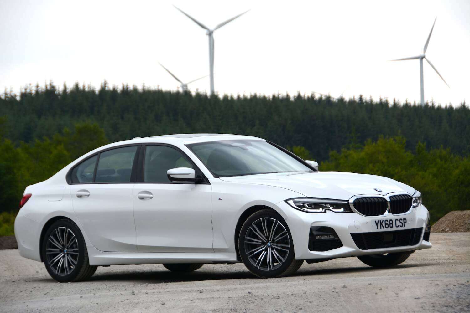 BMW 320d: Động Cơ Diesel Hiệu Suất Cao Và Trải Nghiệm Lái Xứng Tầm 5 bmw 320d - Hình 1