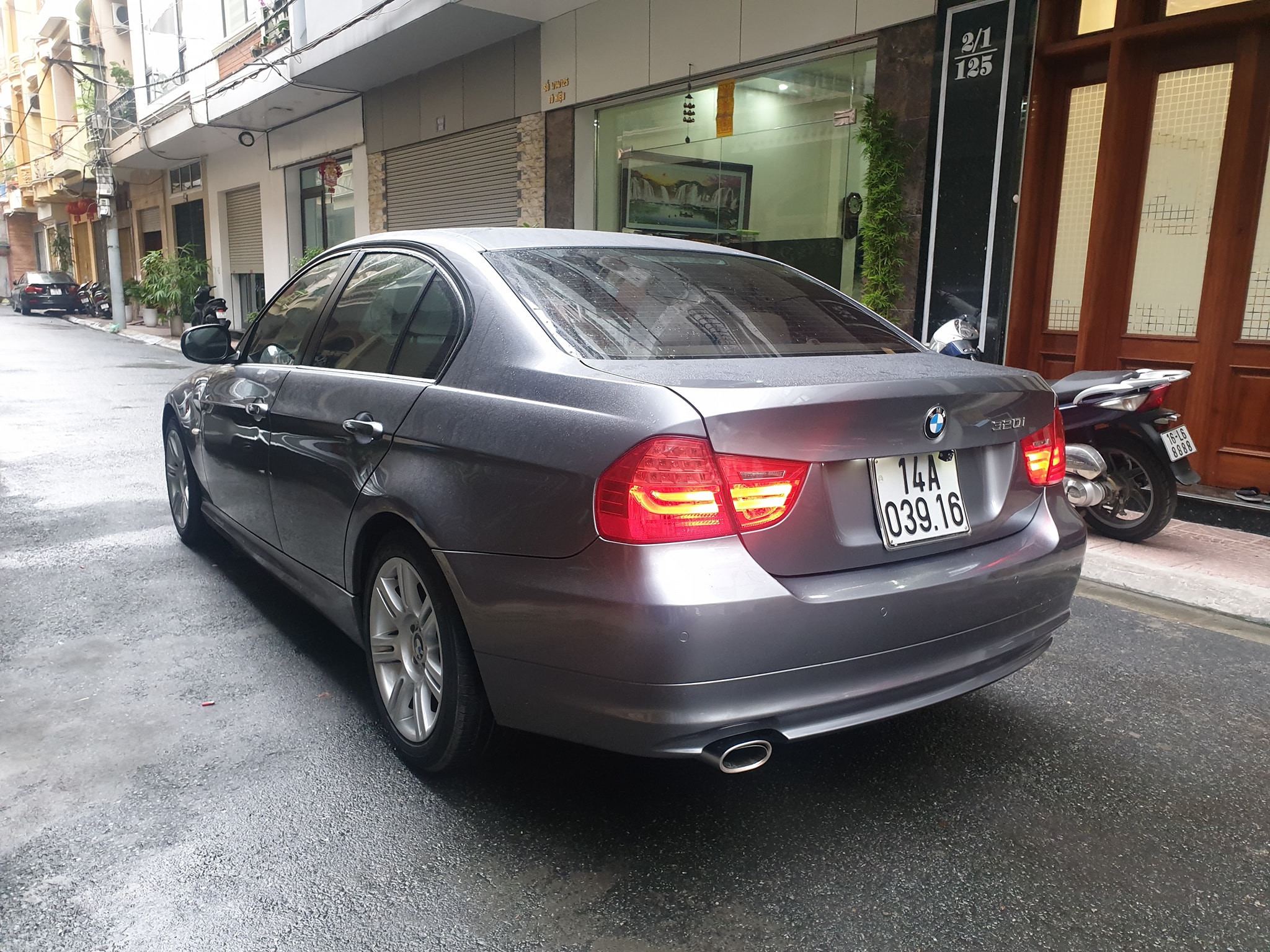 bmw 320i 2010 giá bao nhiêu - Hình 4