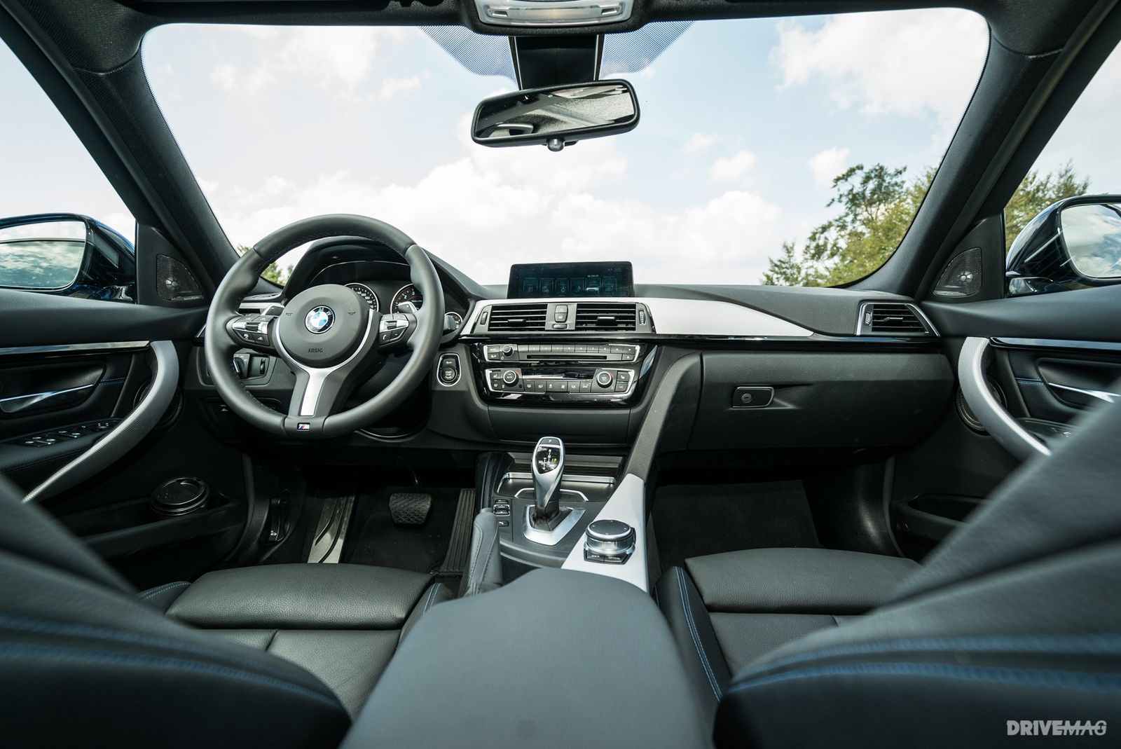 BMW 320i 2018 Interior: Đẳng Cấp Nội Thất Xe Sang Hạng Sang Trọng 1 bmw 320i 2018 interior - Hình 4