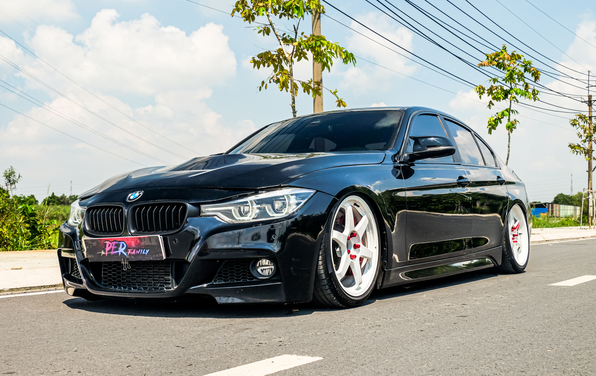 BMW 320i F30: Đánh giá chi tiết từ A-Z về dòng xe hạng sang đáng mua nhất 1 bmw 320i f30 - Hình 5