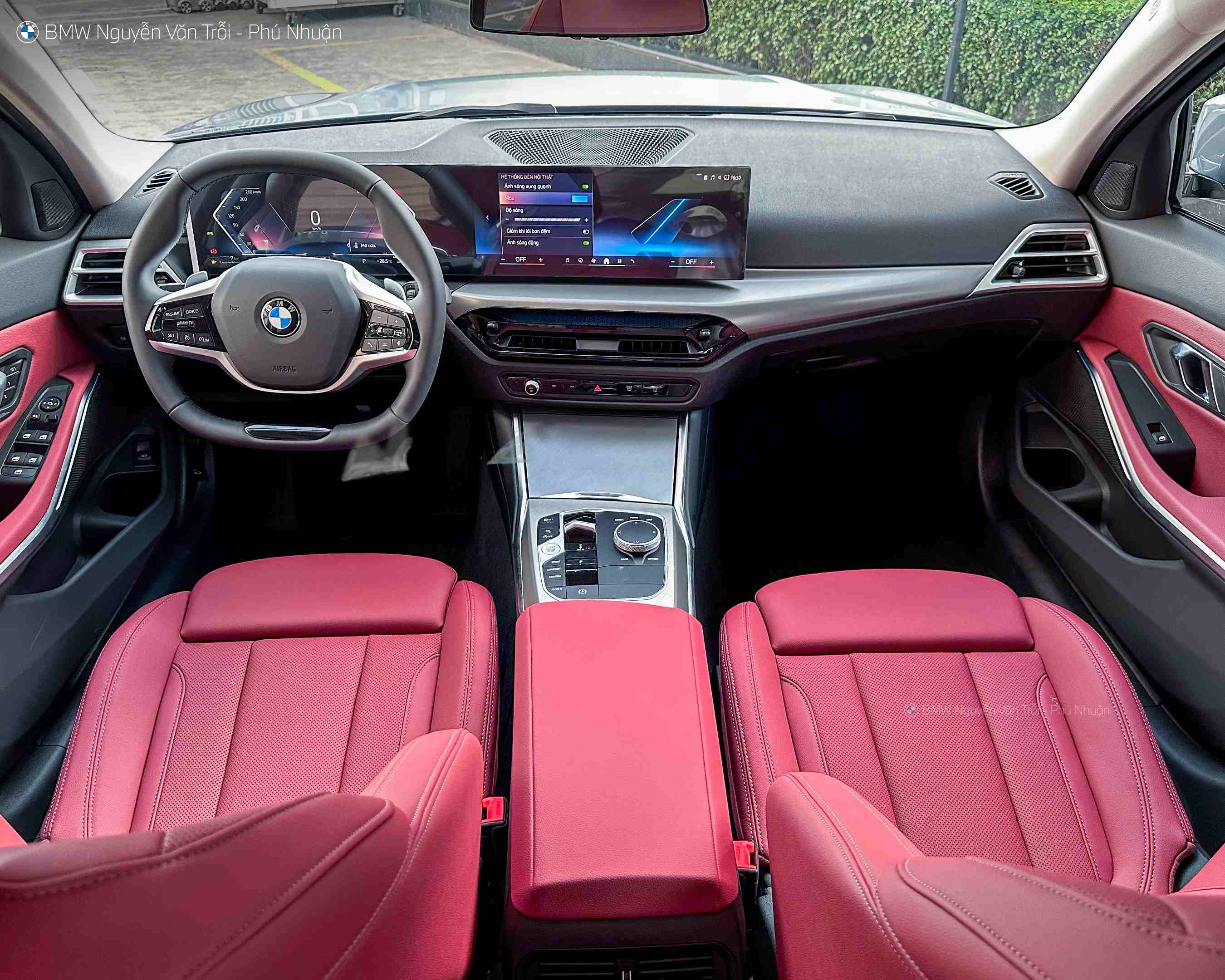 bmw 320i interior - Hình 3