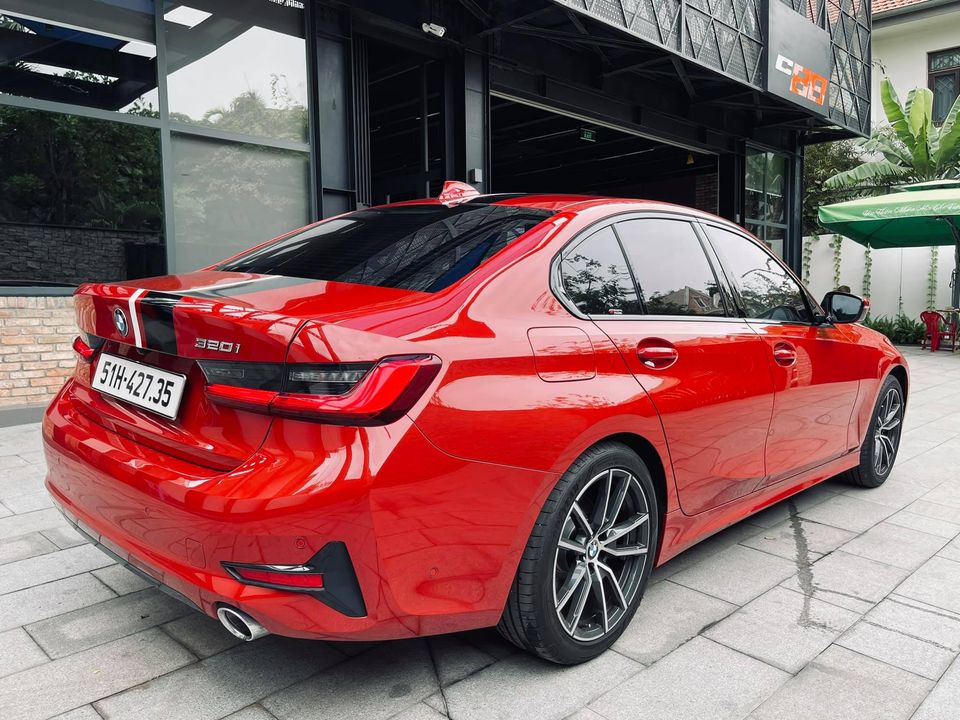 BMW 320i Lướt: Kinh Nghiệm Mua Xe Cũ Đáng Giá Nhất 2024 4 bmw 320i lướt - Hình 2