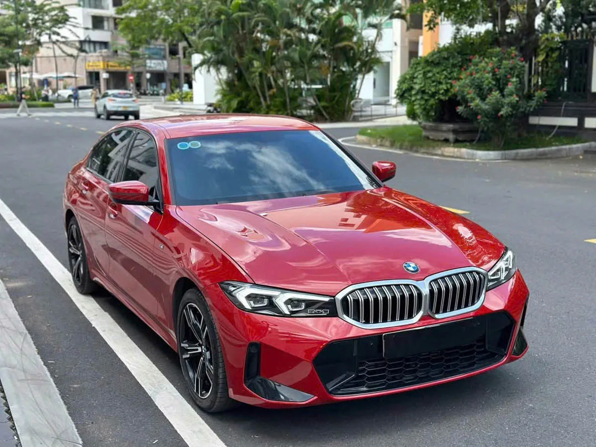 BMW 320i M Sport: Đẳng Cấp Thể Thao Trong Từng Chi Tiết 3 bmw 320i m sport - Hình 3