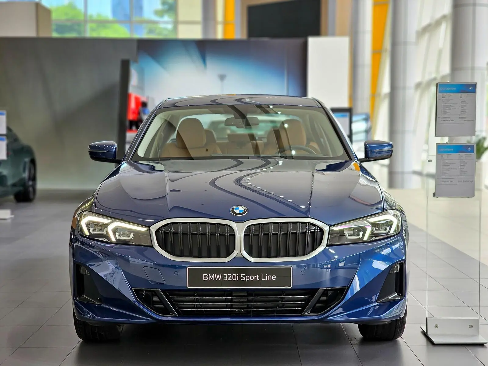BMW 320i Màu Xanh: Đẳng Cấp, Cá Tính Và Sức Hút Không Thể Chối Từ 5 bmw 320i màu xanh - Hình 1