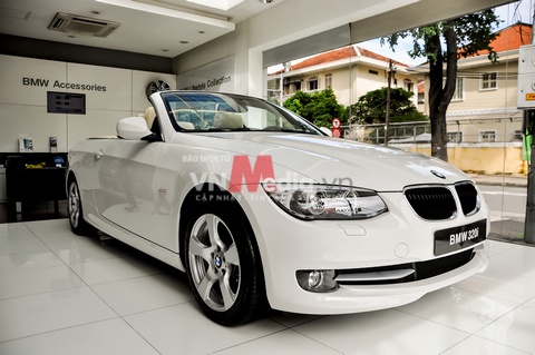 BMW 320i Mui Trần: Đẳng Cấp Xe Sang Mui Trần Dẫn Đầu Phân Khúc 4 bmw 320i mui trần - Hình 2