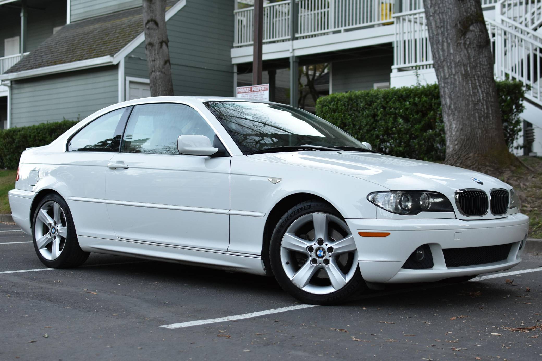 BMW 325Ci: Đánh giá chi tiết động cơ, hiệu năng và trải nghiệm lái 3 bmw 325ci - Hình 3