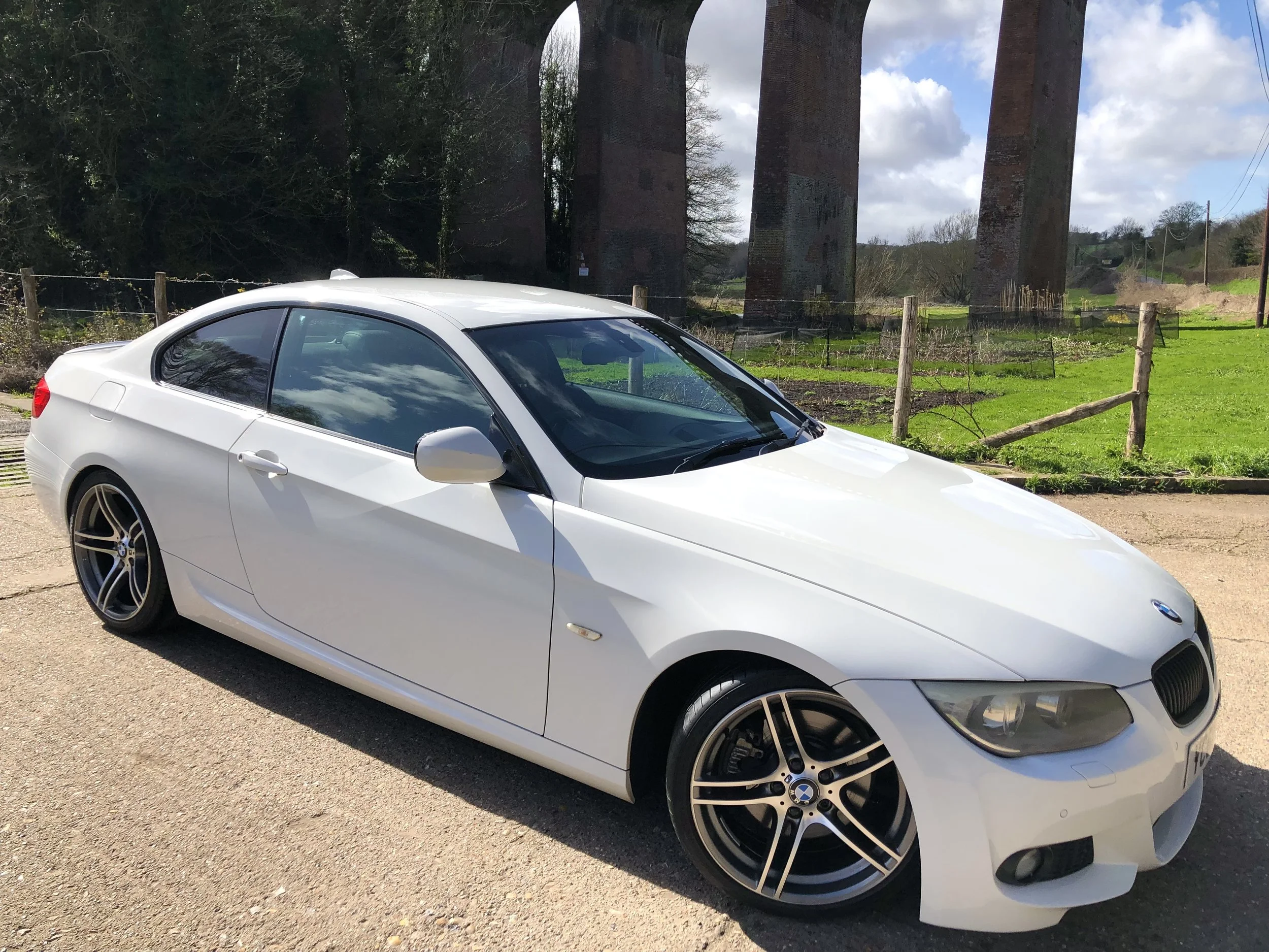 bmw 325i coupe - Hình 1