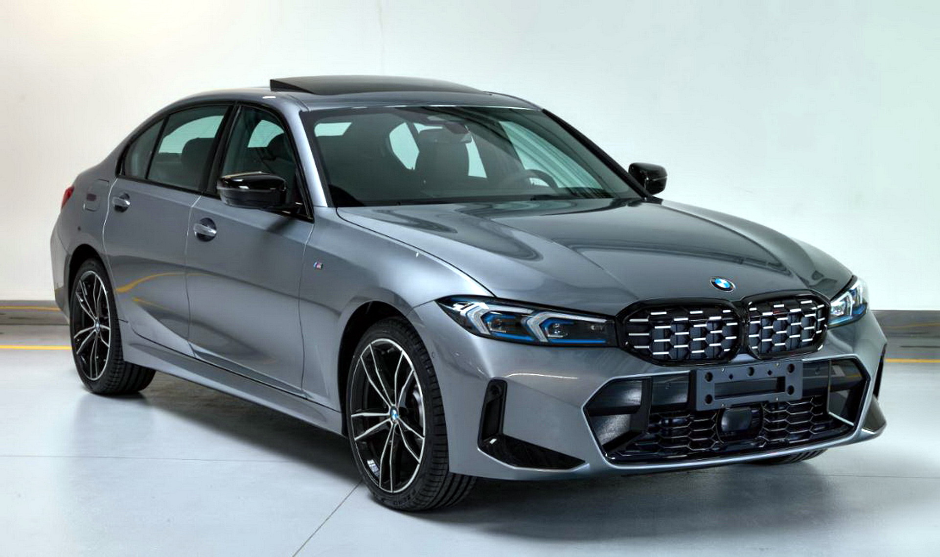 bmw 325i mới - Hình 4