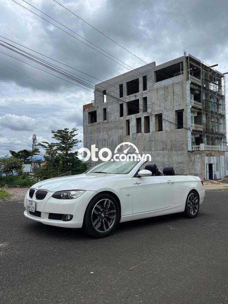BMW 325i Mui Trần – Biểu Tượng Của Sự Lãng Mạn Và Hiệu Suất Vượt Thời Gian 4 bmw 325i mui trần - Hình 2