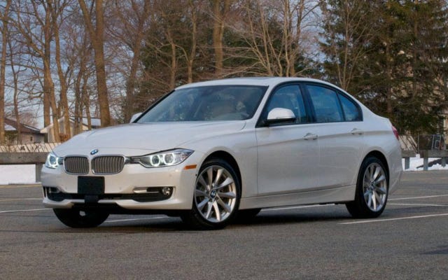 BMW 328d: Động Cơ Diesel Hiệu Suất Cao và Tiết Kiệm Nhiên Liệu Đỉnh Cao 2 bmw 328d - Hình 4
