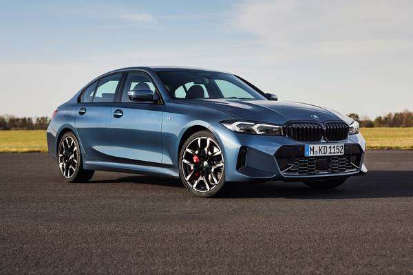 BMW 330i Price: Phân Tích Chi Tiết Bảng Giá, Phiên Bản Và Chi Phí Lăn Bánh 2024 3 bmw 330i price - Hình 3