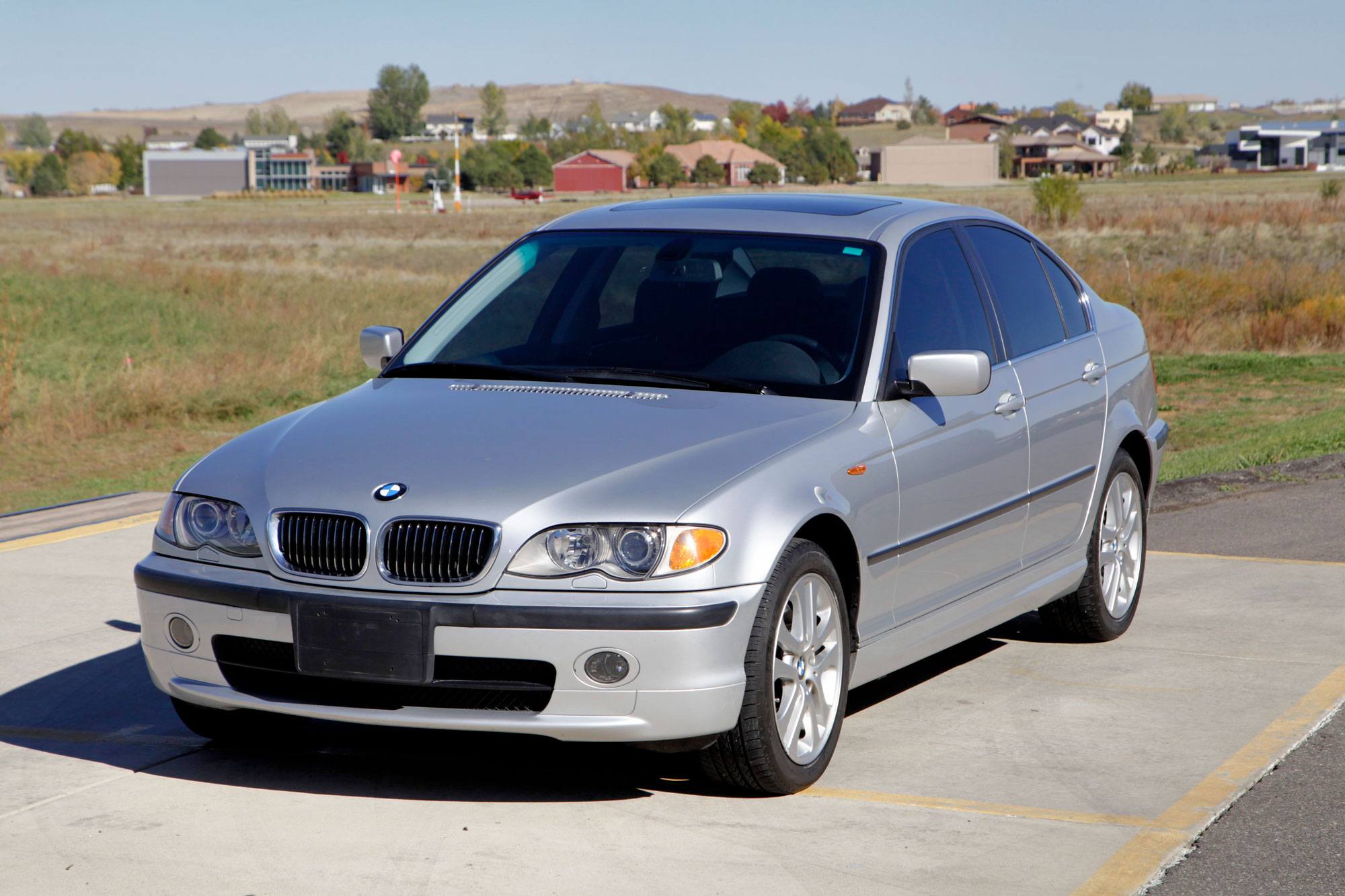 bmw 330xi - Hình 5