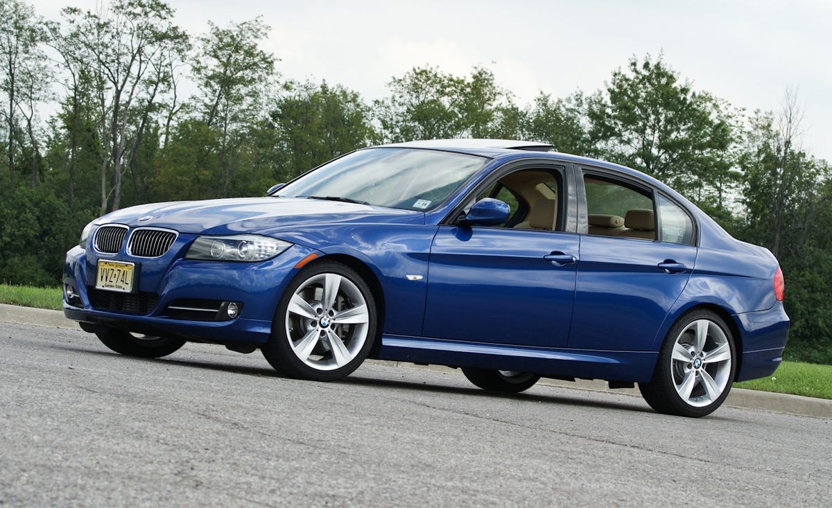 BMW 335: Đẳng Cấp Hiệu Suất Và Sức Hút Vượt Thời Gian 2 bmw 335 - Hình 3
