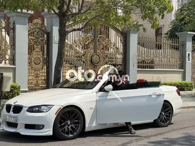 BMW 335i Giá Bao Nhiêu? Cập Nhật Bảng Giá Chi Tiết và Kinh Nghiệm Mua Xe 2024 4 bmw 335i giá bao nhiêu - Hình 2