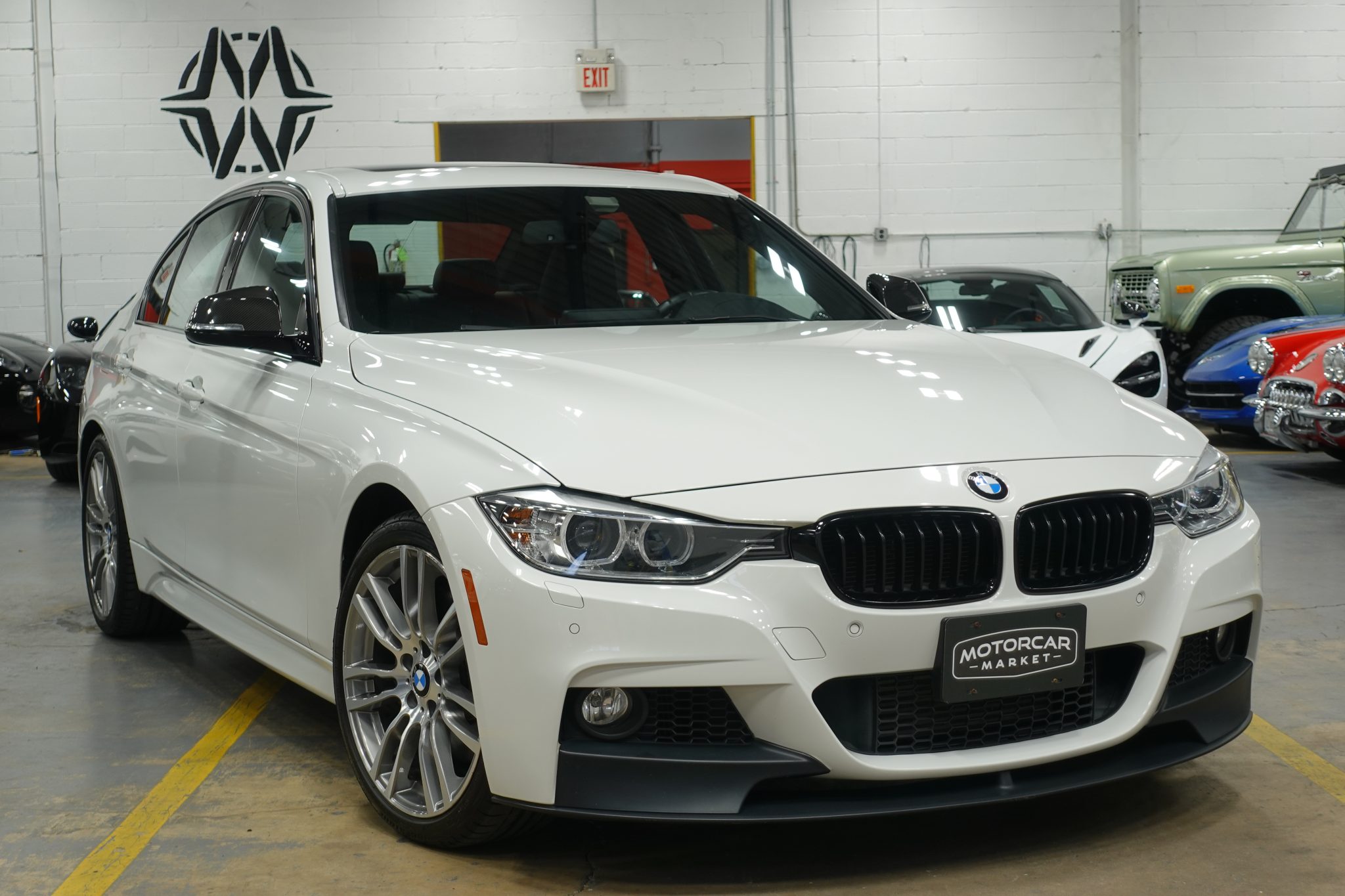 BMW 335i M Sport: Đẳng Cấp Hiệu Suất Và Phong Cách Thể Thao Đích Thực 2 bmw 335i m sport - Hình 4
