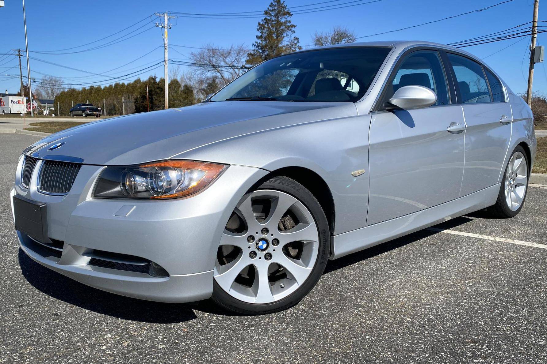 BMW 335xi: Đánh Giá Chi Tiết Về Mẫu Xe Dẫn Động Bốn Bánh Hiệu Suất Cao 4 bmw 335xi - Hình 2