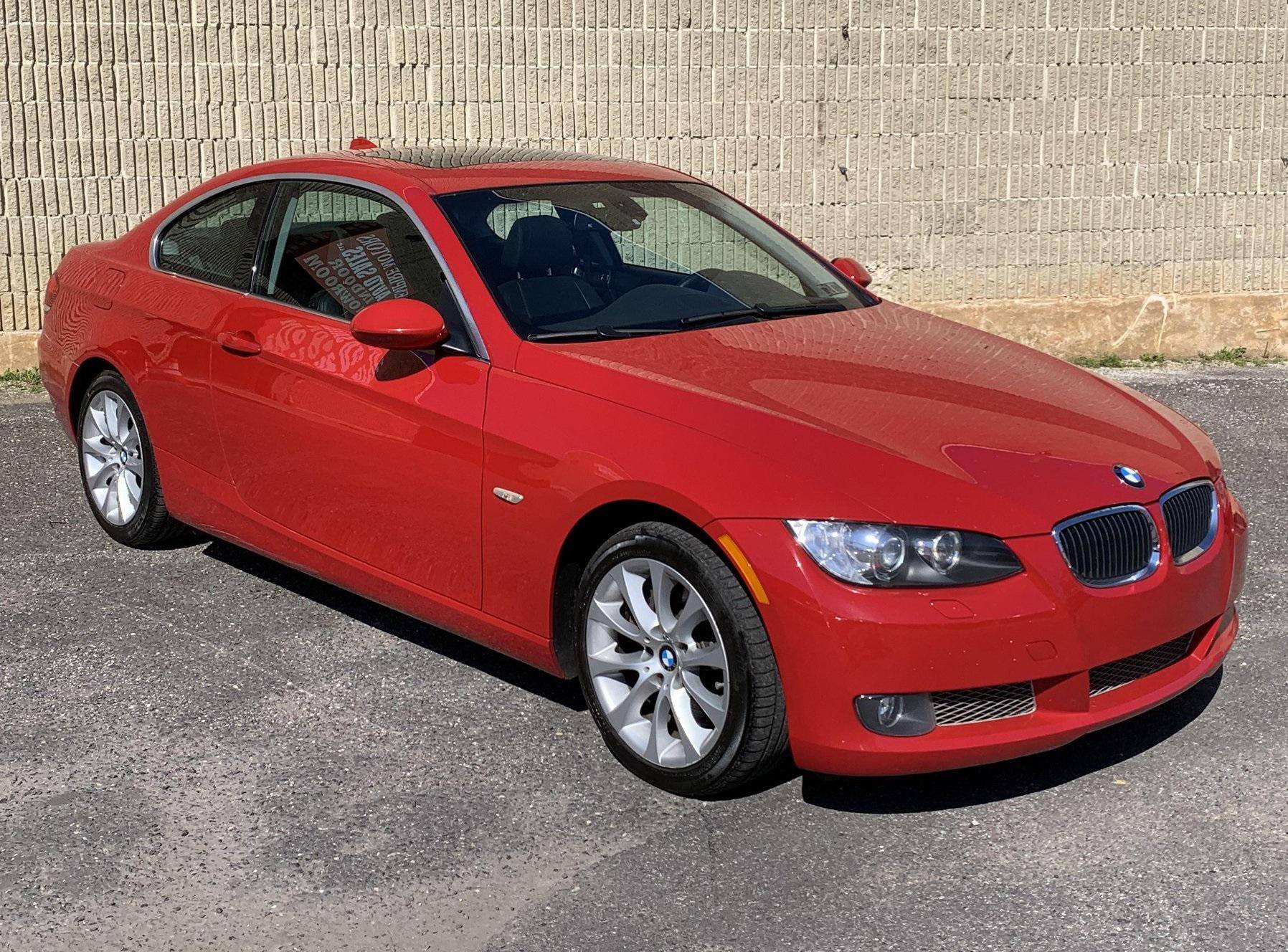 BMW 335xi: Đánh Giá Chi Tiết Về Mẫu Xe Dẫn Động Bốn Bánh Hiệu Suất Cao 3 bmw 335xi - Hình 3