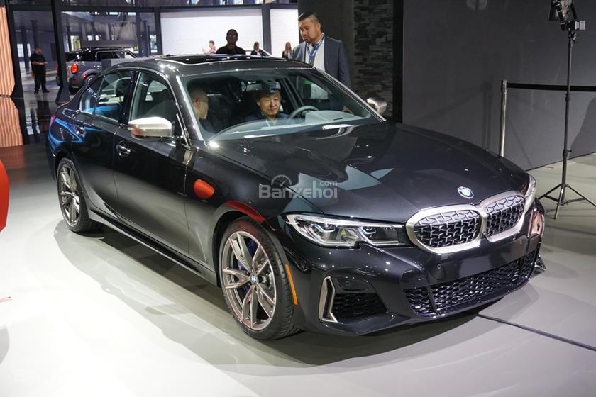 BMW 340i Giá Bao Nhiêu? Phân Tích Chi Tiết Từ A-Z Cho Người Mua Xe 1 bmw 340i giá - Hình 2