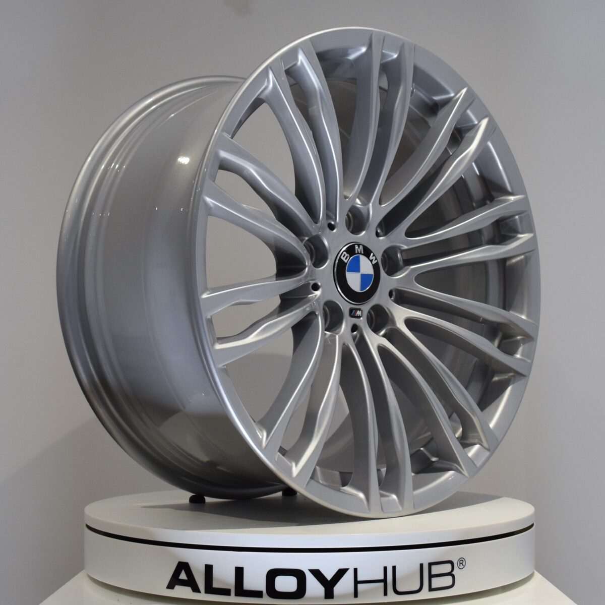 BMW 345M: Huyền Thoại Động Cơ 6 Máy Thẳng Hàng Đỉnh Cao Từ BMW 1 bmw 345m - Hình 1